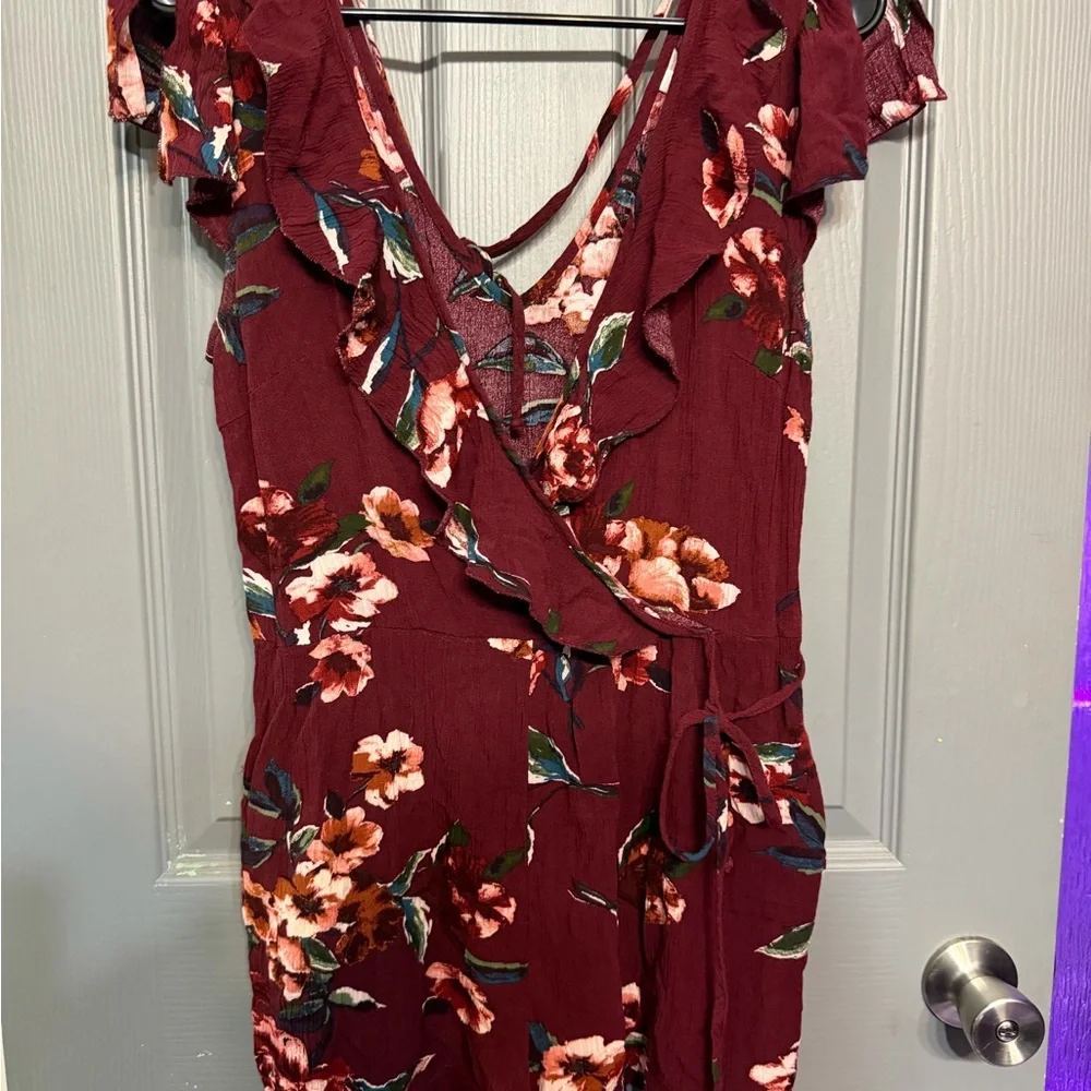 Xhilaration Burgundy‎ Floral Romper